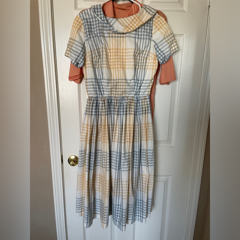 Bundle of two VTG 50s dresses